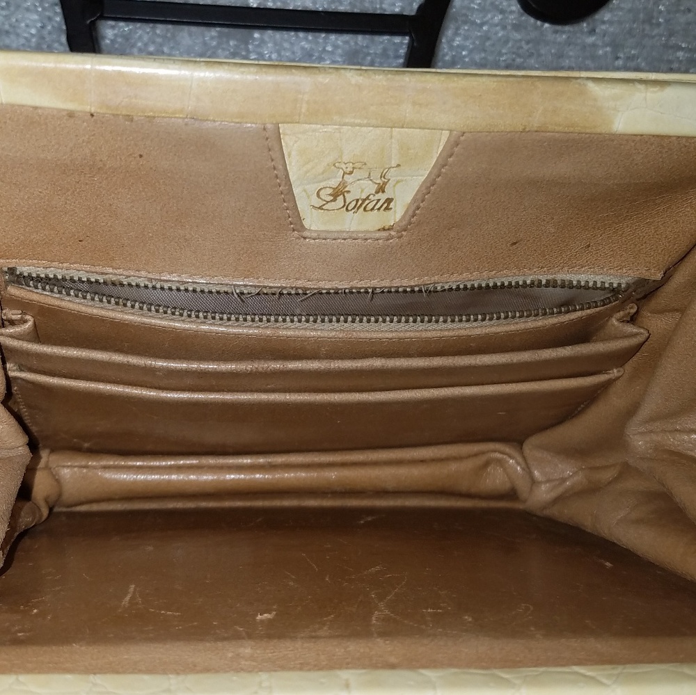 Dofan Handbag - Picture 3 of 8